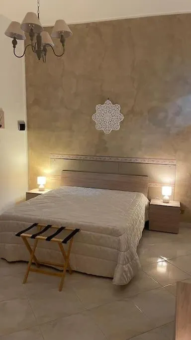 Mona House Accogliente Casa Vacanza Палермо