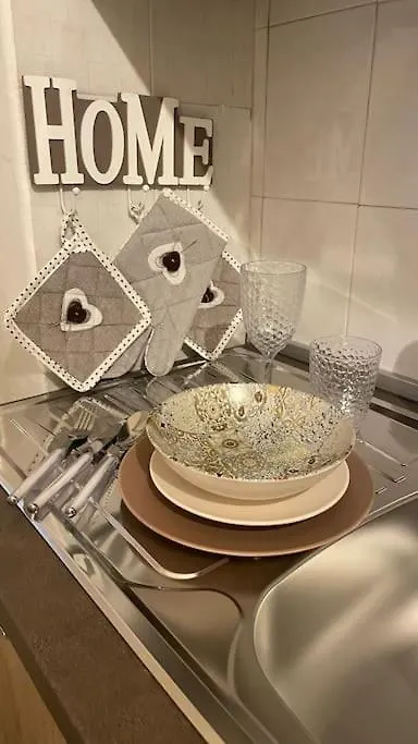 Апартаменты Mona House Accogliente Casa Vacanza Палермо