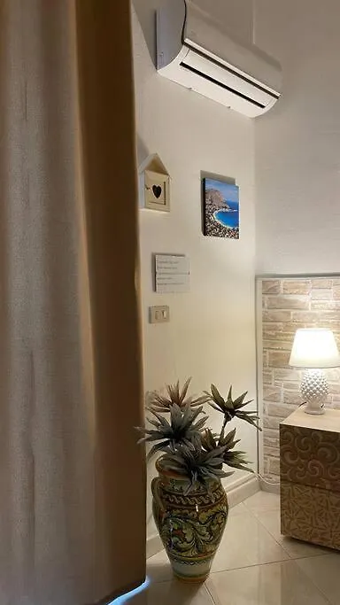 Апартаменты Mona House Accogliente Casa Vacanza Палермо Италия