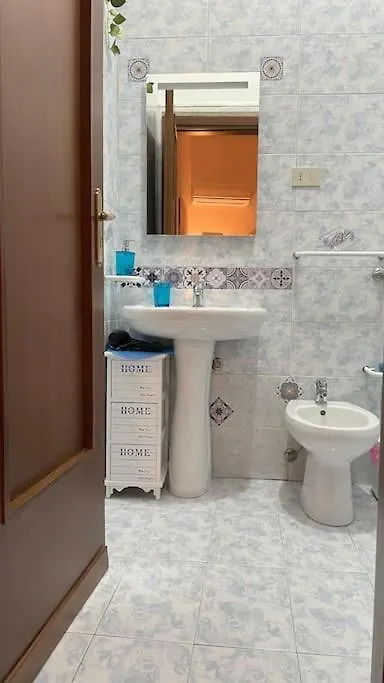 Mona House Accogliente Casa Vacanza Палермо 0*,